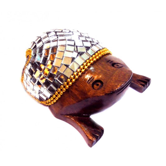 WOODEN FROG IN MIRRORS